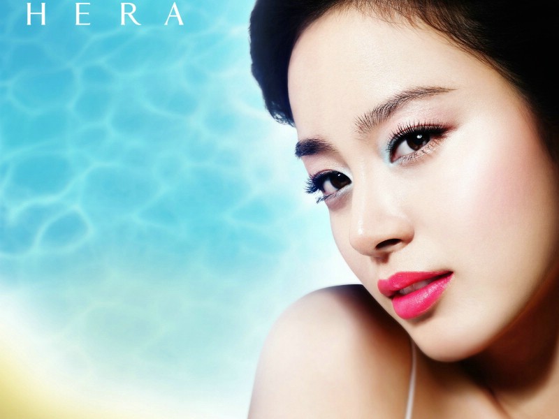 壁纸800×600韩国hera化妆品广告明星代言壁