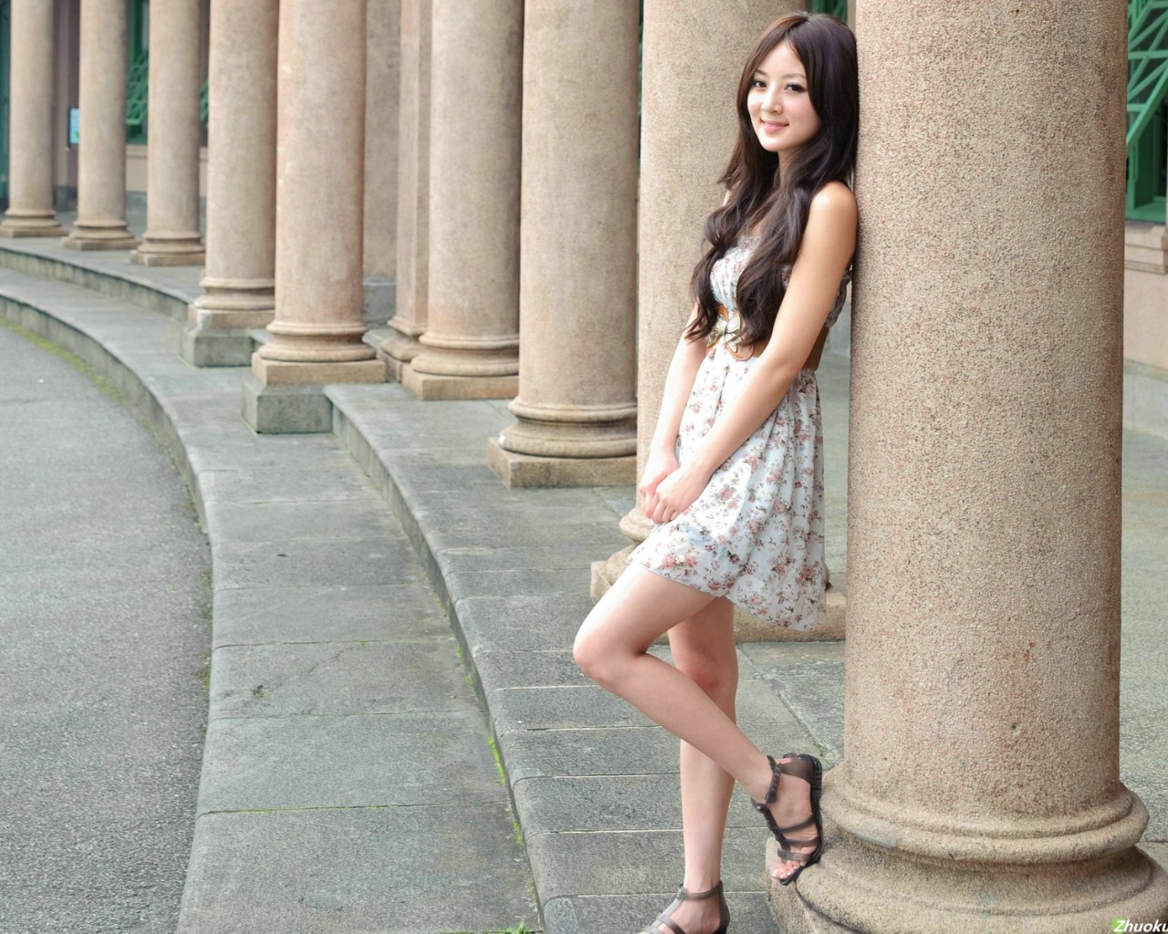 <em>果子mm</em>_网络红人<em>果子mm照片</em>_果子mm内衣秀