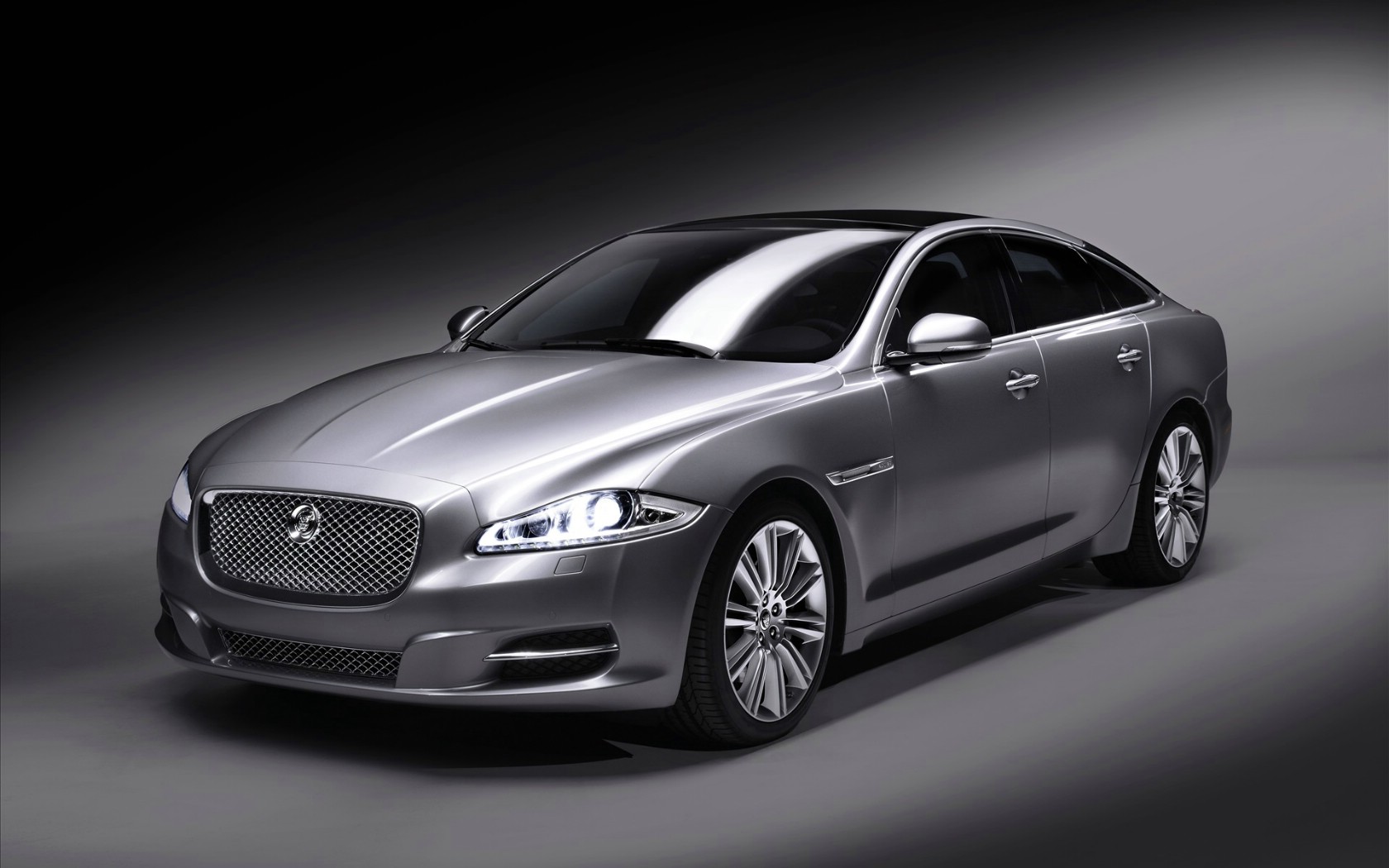 壁纸1680×10502010 Jaguar 捷豹 壁纸62壁纸,2010 Jaguar(捷豹)壁纸图片-汽车壁纸-汽车图片素材-桌面壁纸